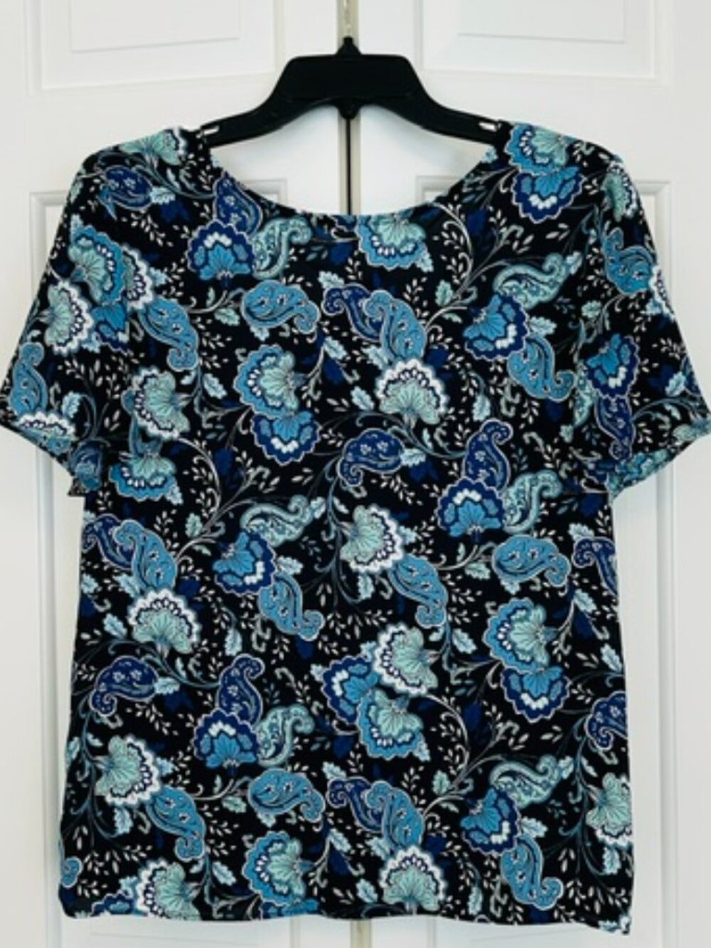 LOFT Paisley Tie Back Flutter Sleeve Mixed Media Blouse Small EUC
